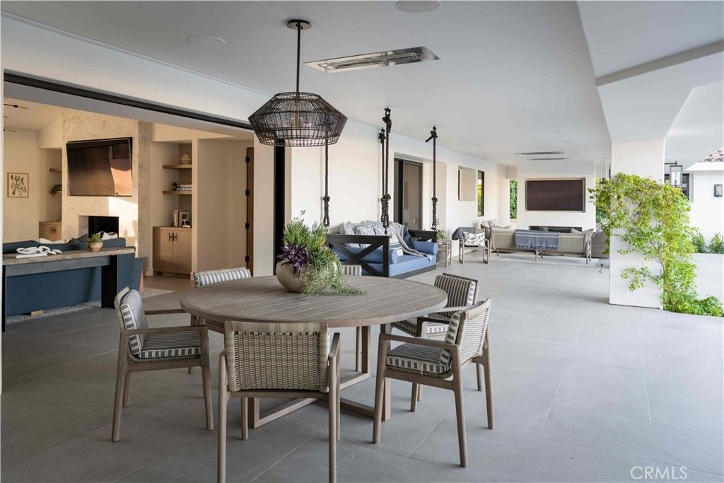 Dining room, Exterior, Living room, Pendant Lights