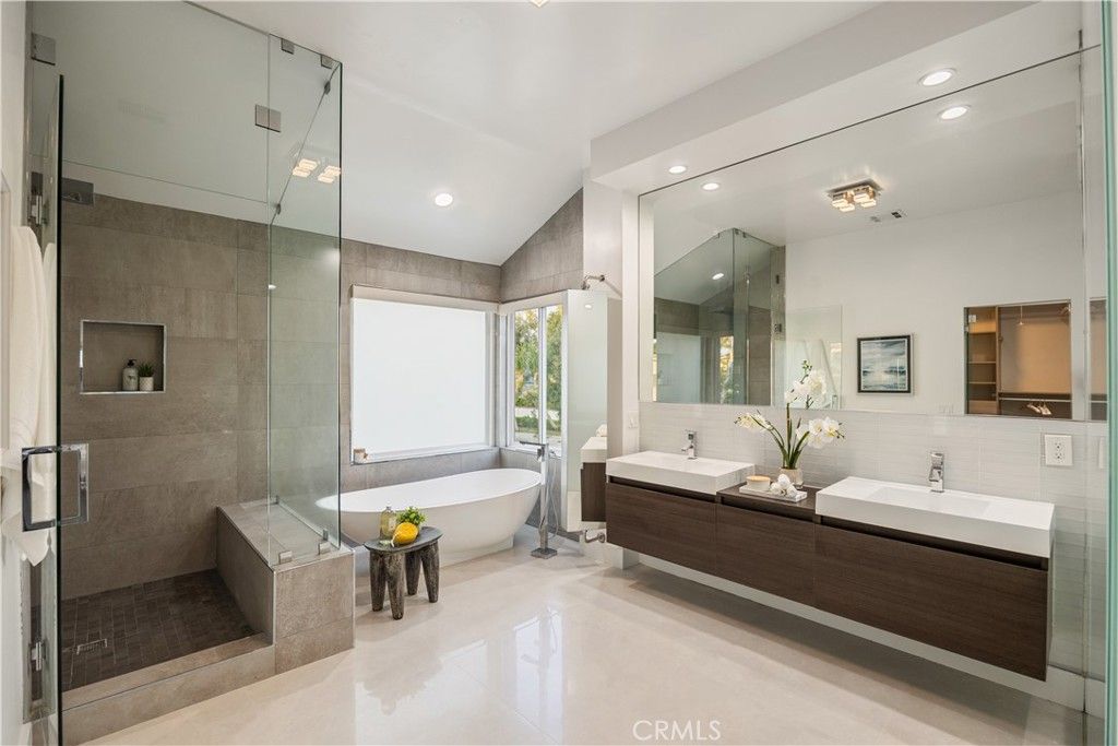 Bathroom, Dual Sink Vanities, Free Standing Baths, Glass Shower, Interior, Recessed Lighting