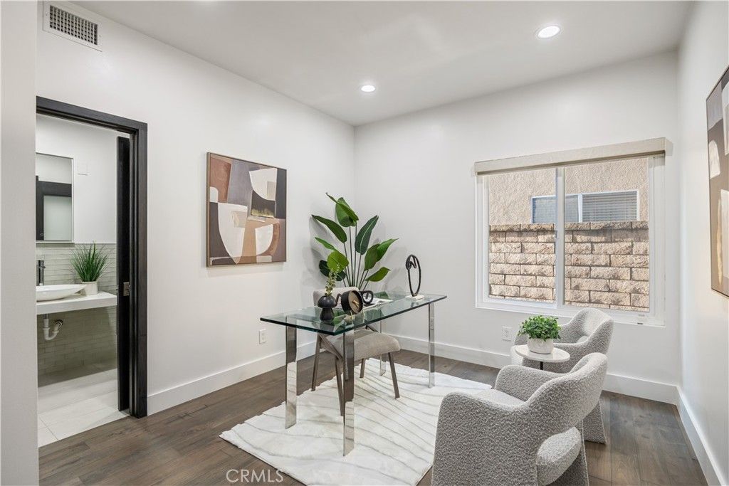 Home Office, Interior, Recessed Lighting, Wood Texture Flooring