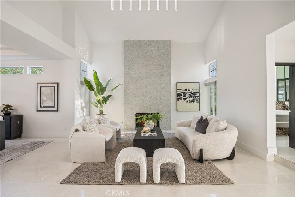 Fireplace, Interior, Living room