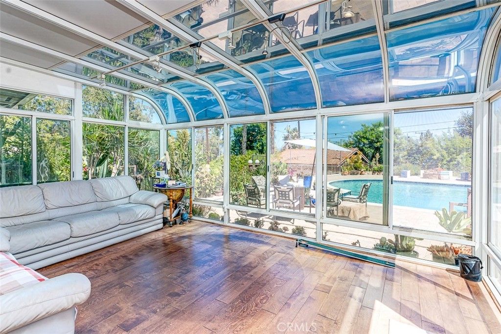 Interior, Sun Room, Wood Texture Flooring