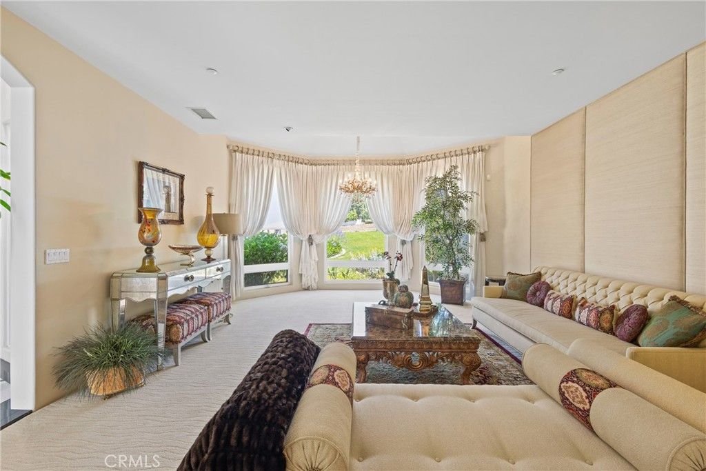 Chandelier, Interior, Living room, Recessed Lighting