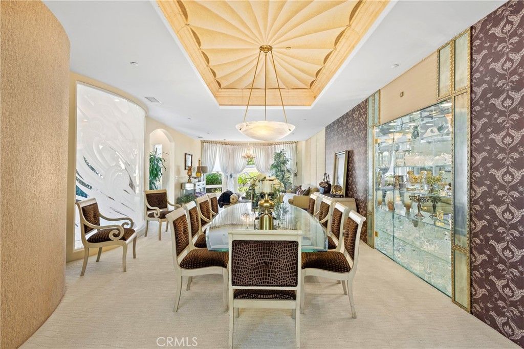 Dining room, Interior, Pendant Lights, Recessed Lighting