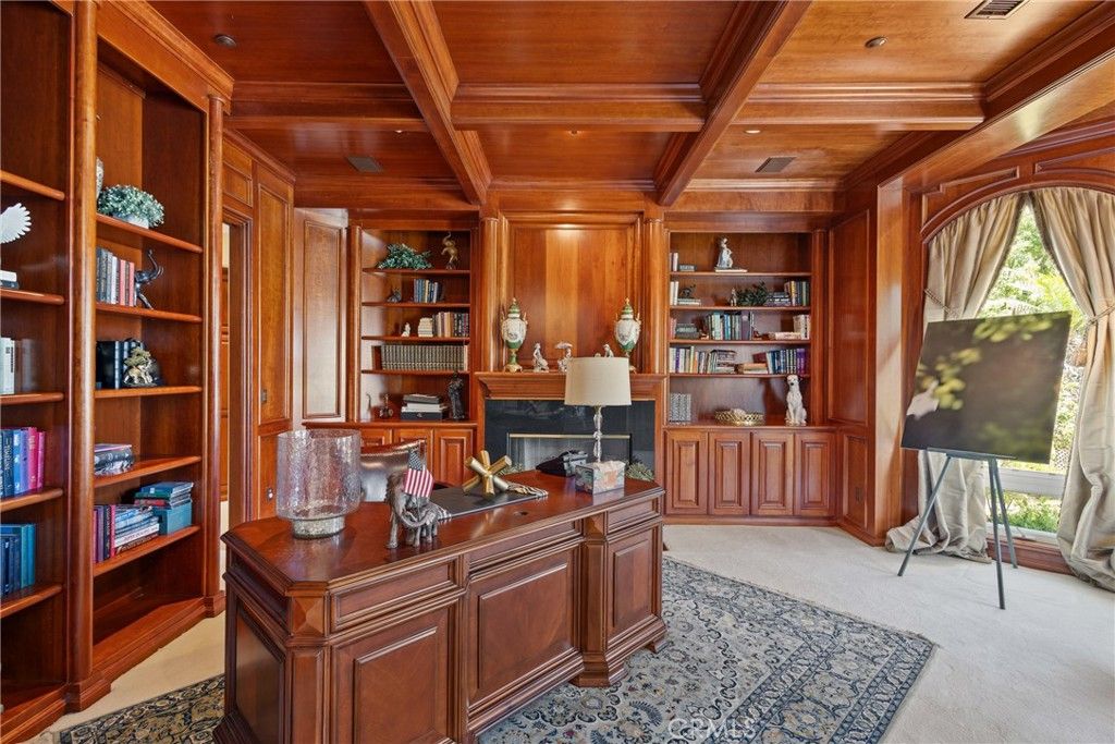 Home Office, Interior, Recessed Lighting, Wooden Beams, Wooden Ceilings, Wooden Walls