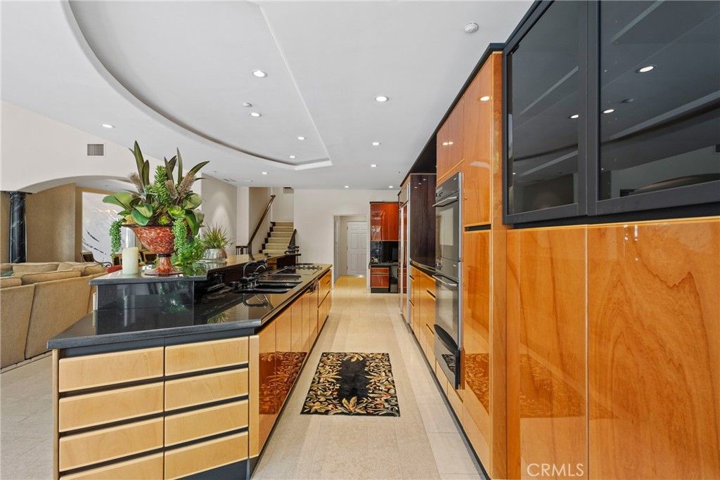 Interior, Kitchen, Living room, Recessed Lighting, Stainless Steel Appliances