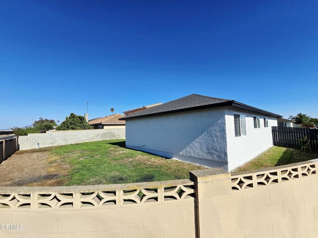Backyard, Exterior