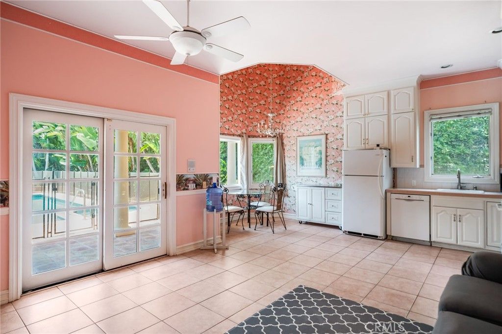 Dining room, Interior, Kitchen