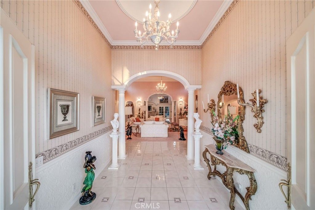 Chandelier, Interior, Recessed Lighting