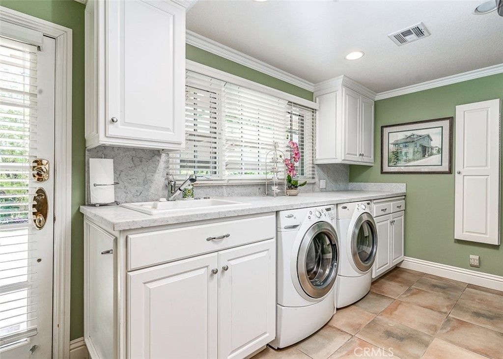 Interior, Recessed Lighting, Washer
