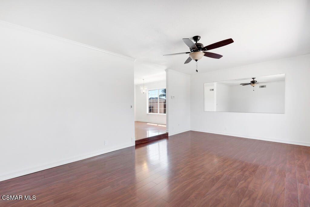 Chandelier, Empty room, Interior, Wood Texture Flooring