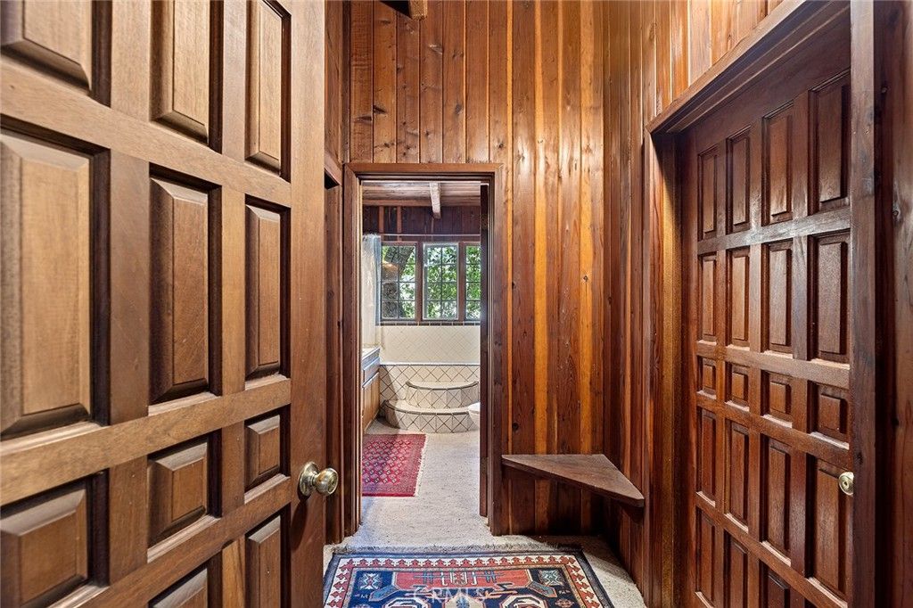 Interior, Wooden Walls