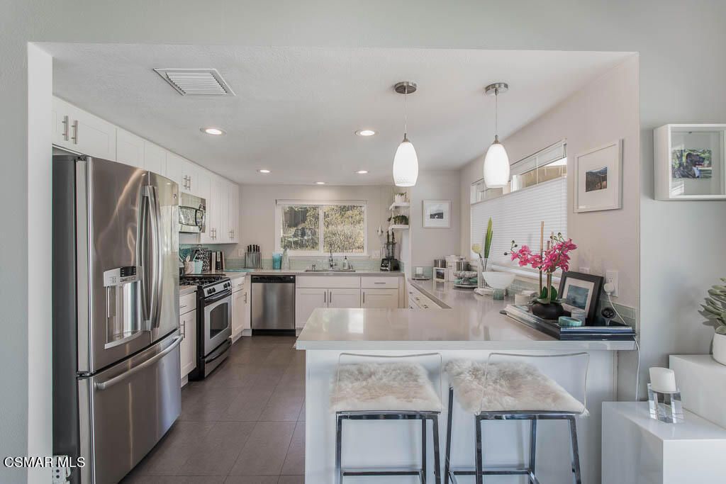Interior, Kitchen, Pendant Lights, Recessed Lighting, Stainless Steel Appliances