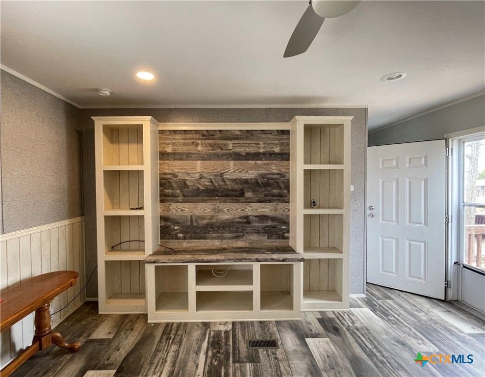 Interior, Recessed Lighting, Wood Texture Flooring, Wooden Walls