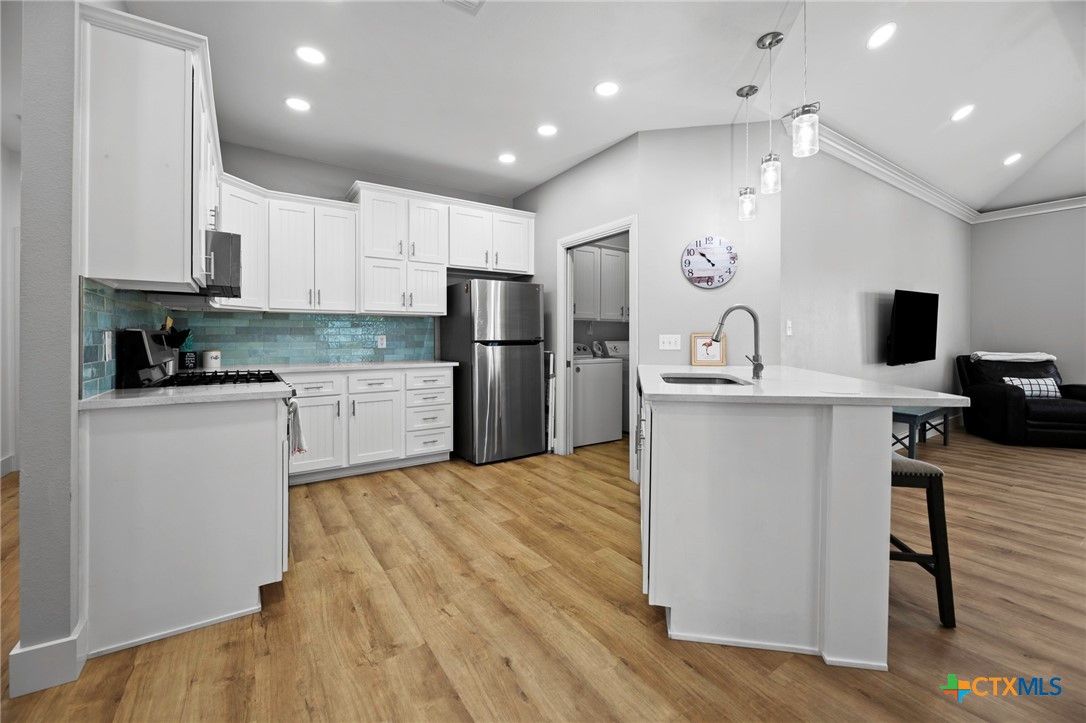 Interior, Kitchen, Pendant Lights, Recessed Lighting, Wood Texture Flooring