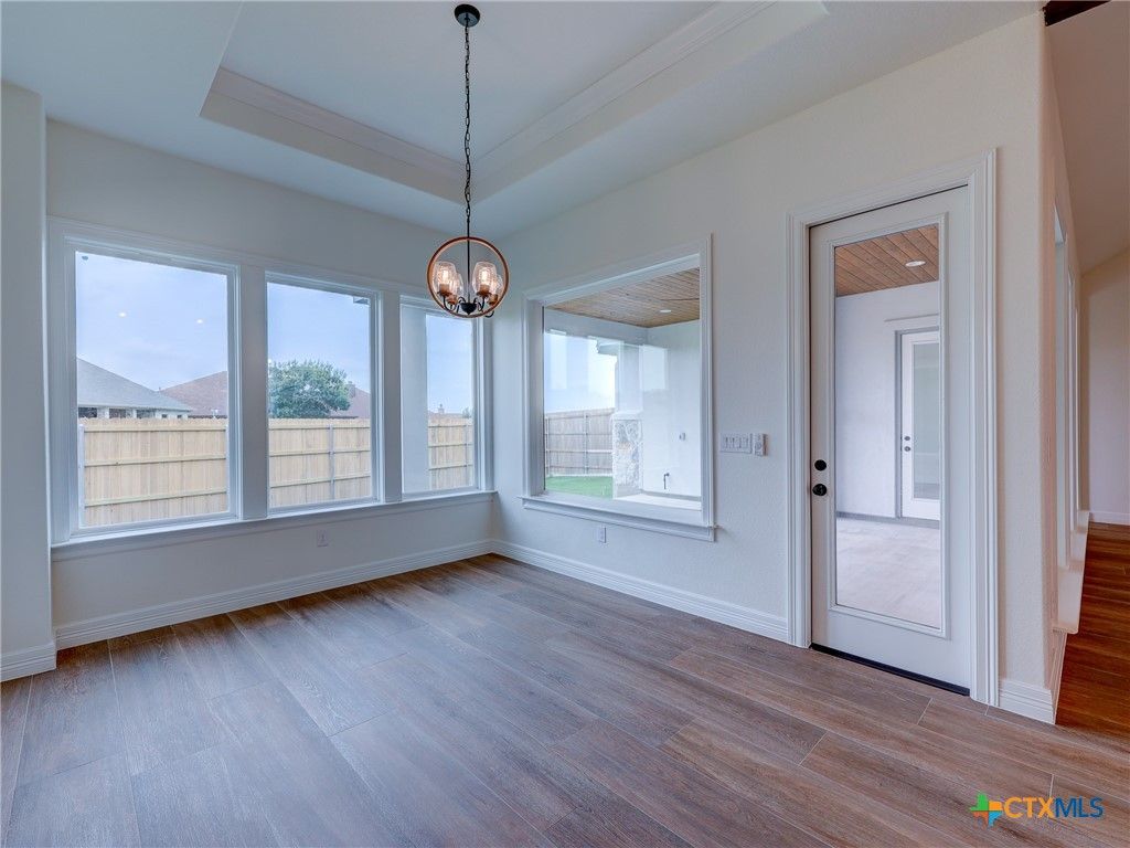 Empty room, Interior, Pendant Lights, Wood Texture Flooring