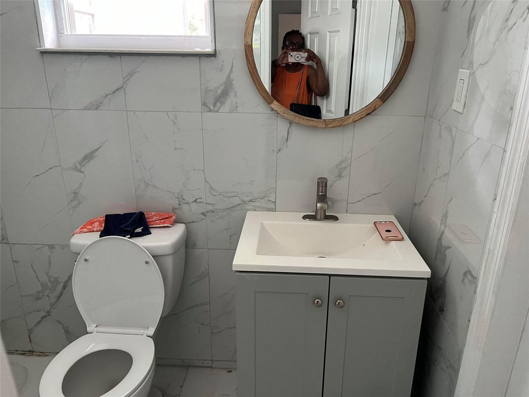 Bathroom, Interior, Marble Walls