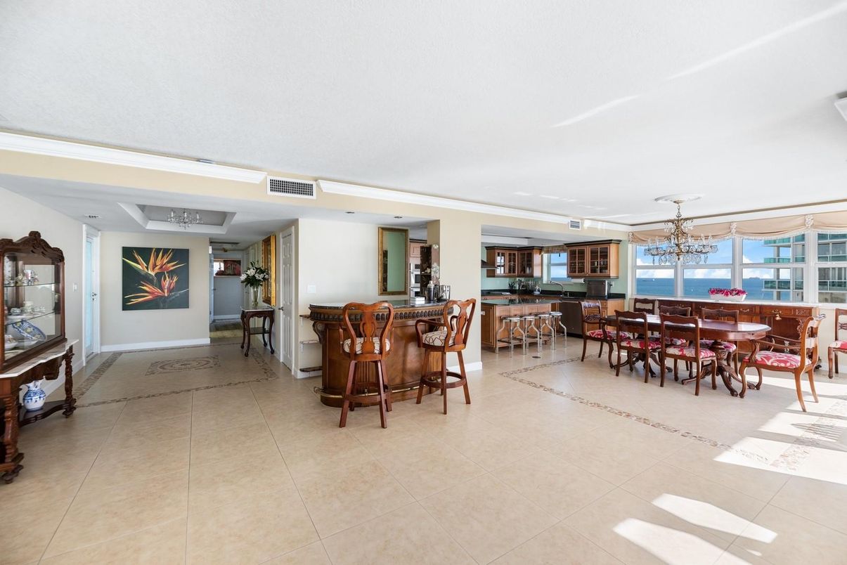 Chandelier, Dining room, Interior, Water