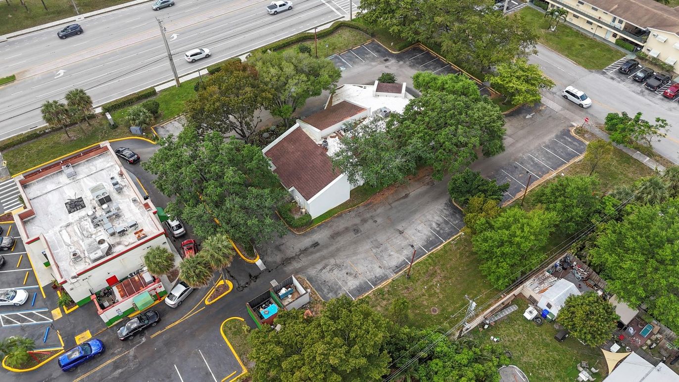 Exterior, Drone