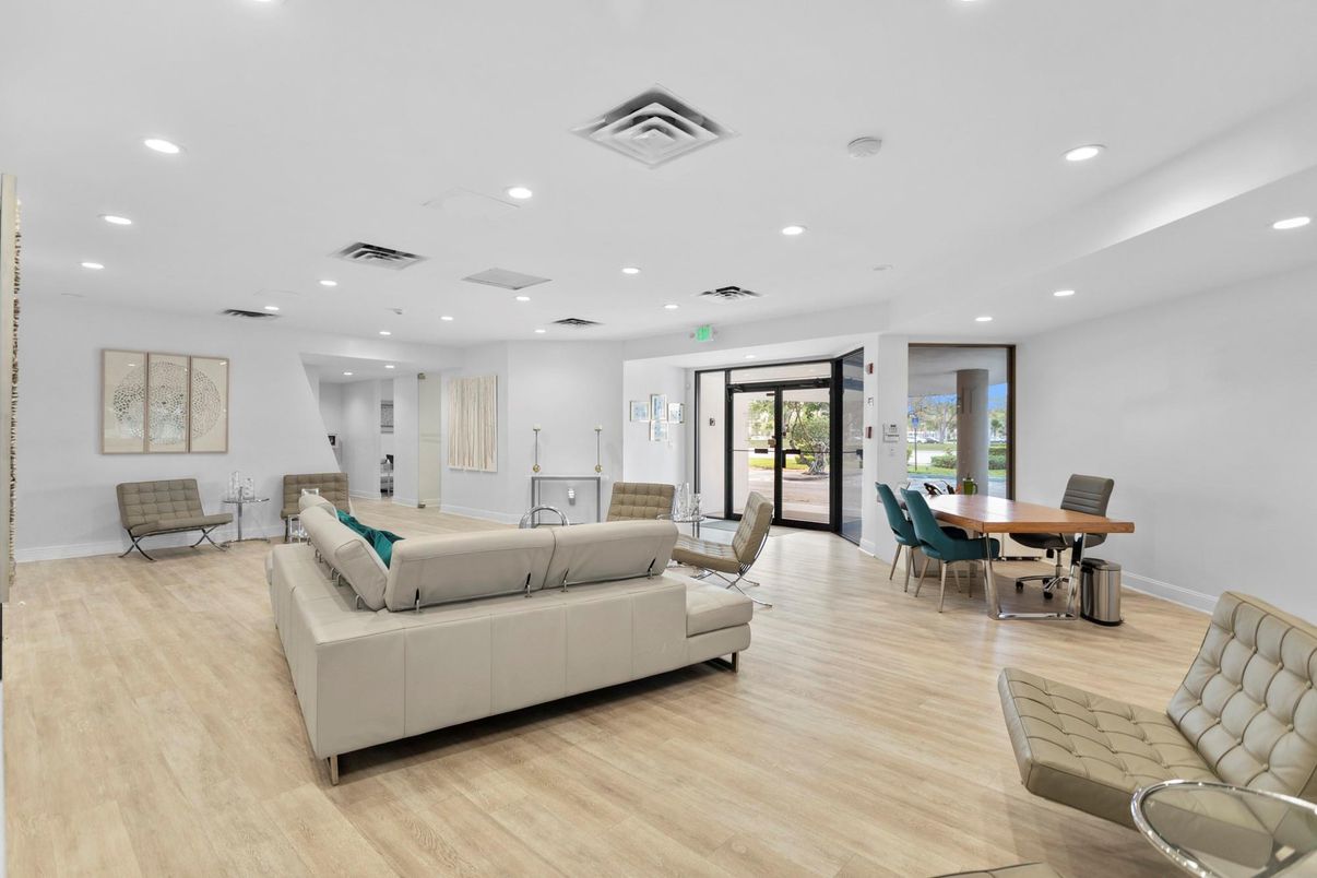 Dining room, Interior, Living room, Recessed Lighting, Wood Texture Flooring