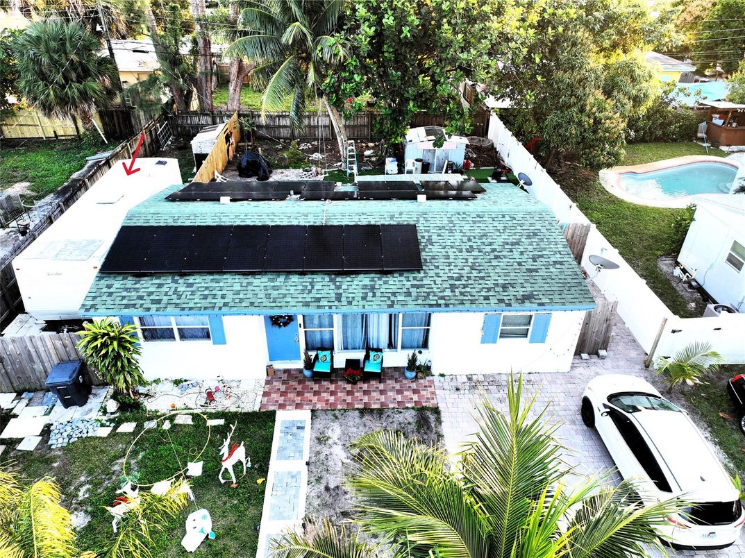 Exterior, Drone