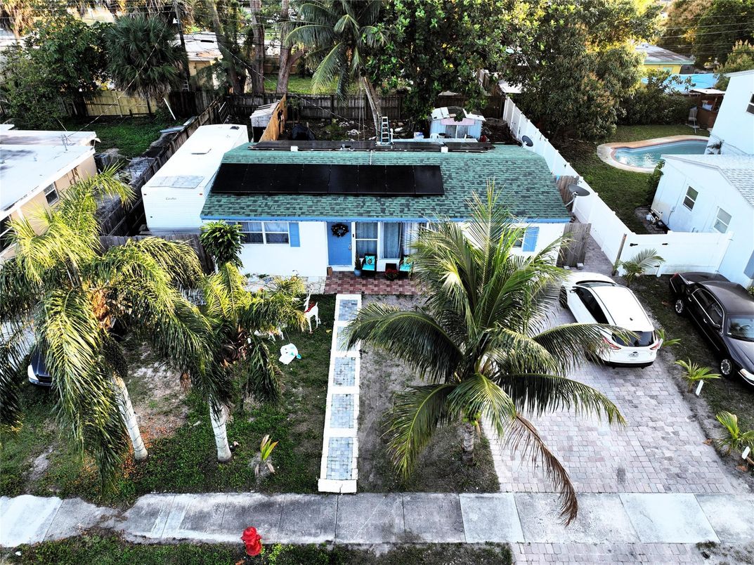 Exterior, Drone