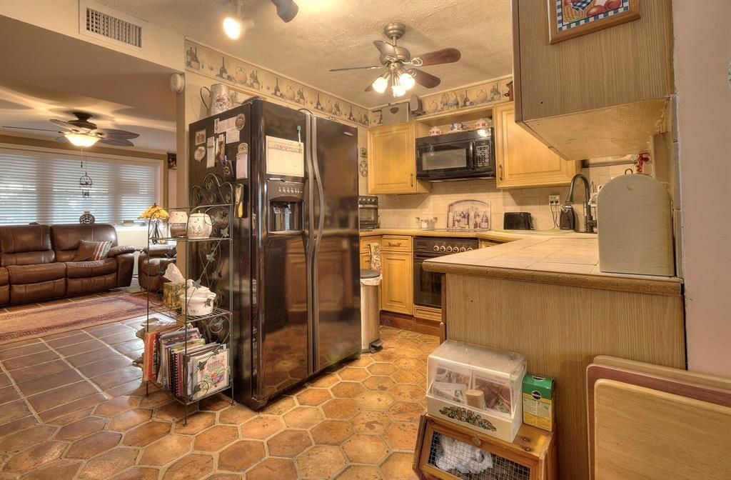 Interior, Kitchen, Tile Countertops