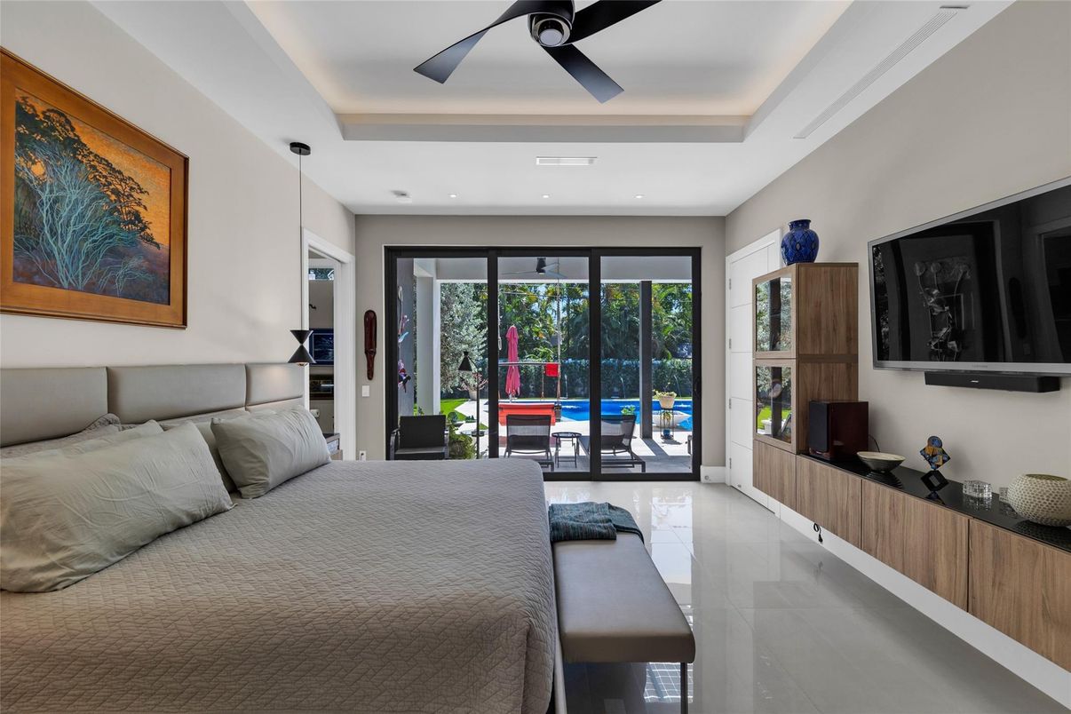 Bedroom, Interior, Recessed Lighting