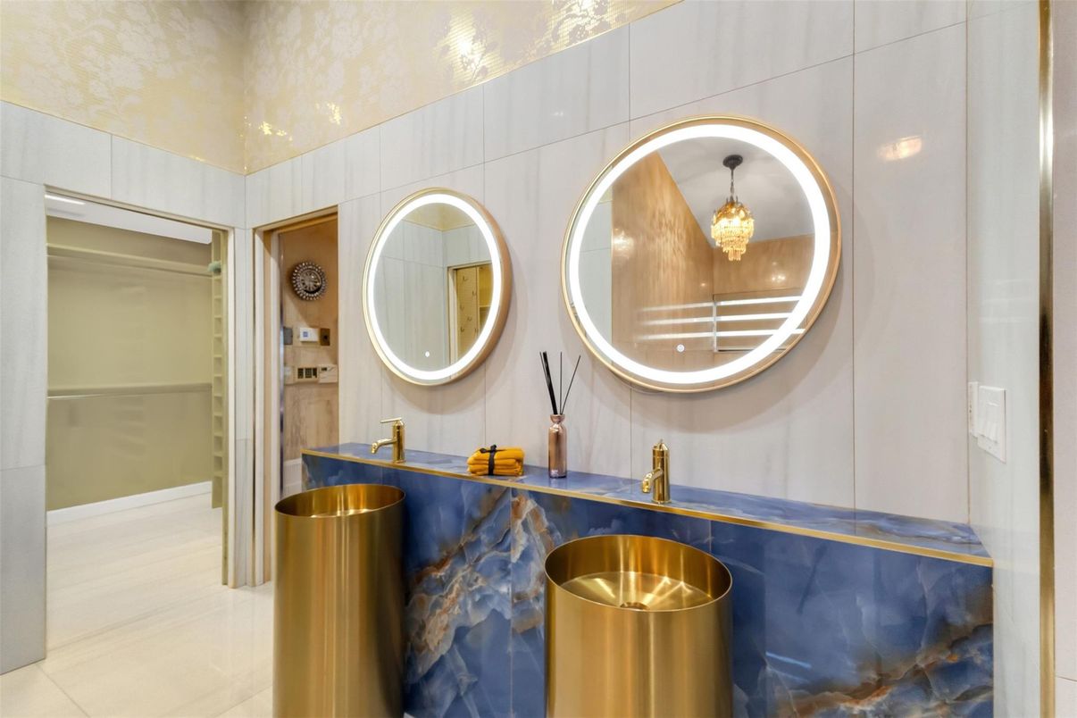 Bathroom, Chandelier, Interior