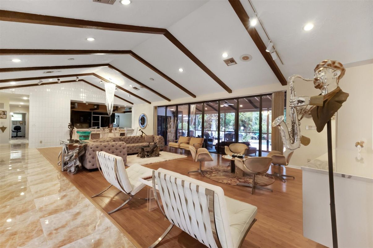 Interior, Living room, Recessed Lighting, Wood Texture Flooring