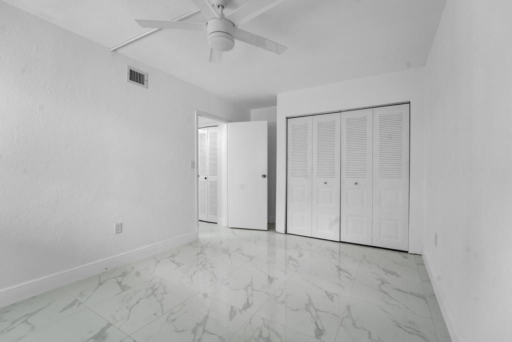 Empty room, Interior, Marble