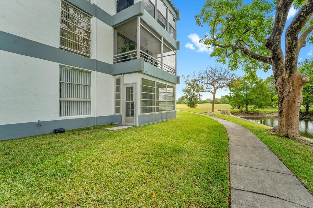 Backyard, Exterior, Water
