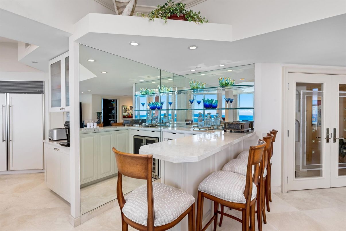 Interior, Kitchen, Recessed Lighting, Water