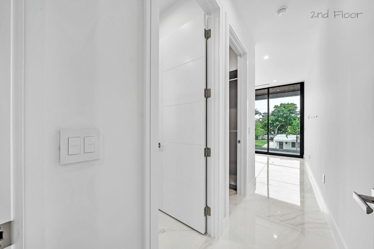 Interior, Marble, Recessed Lighting