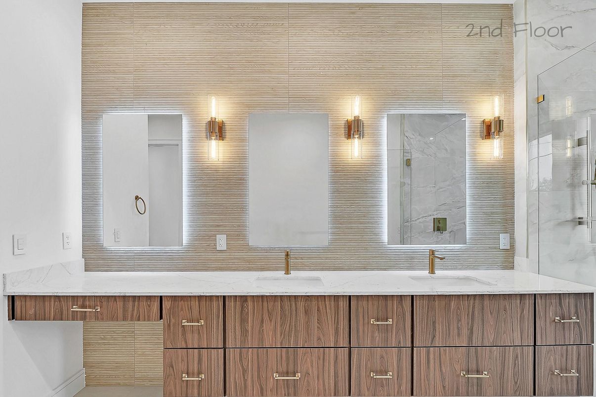 Bathroom, Dual Sink Vanities, Glass Shower, Interior
