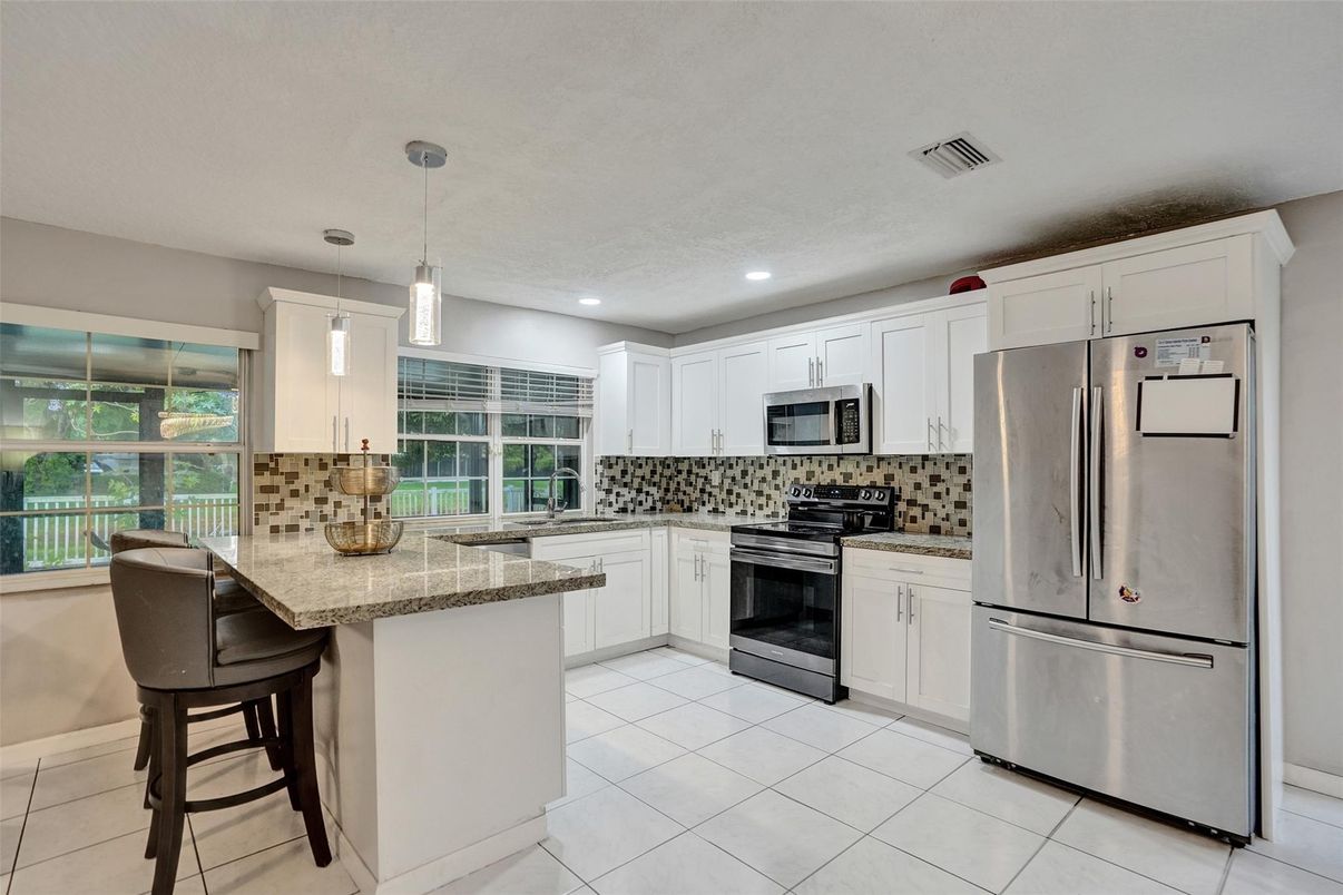 Interior, Kitchen, Pendant Lights, Recessed Lighting, Stainless Steel Appliances