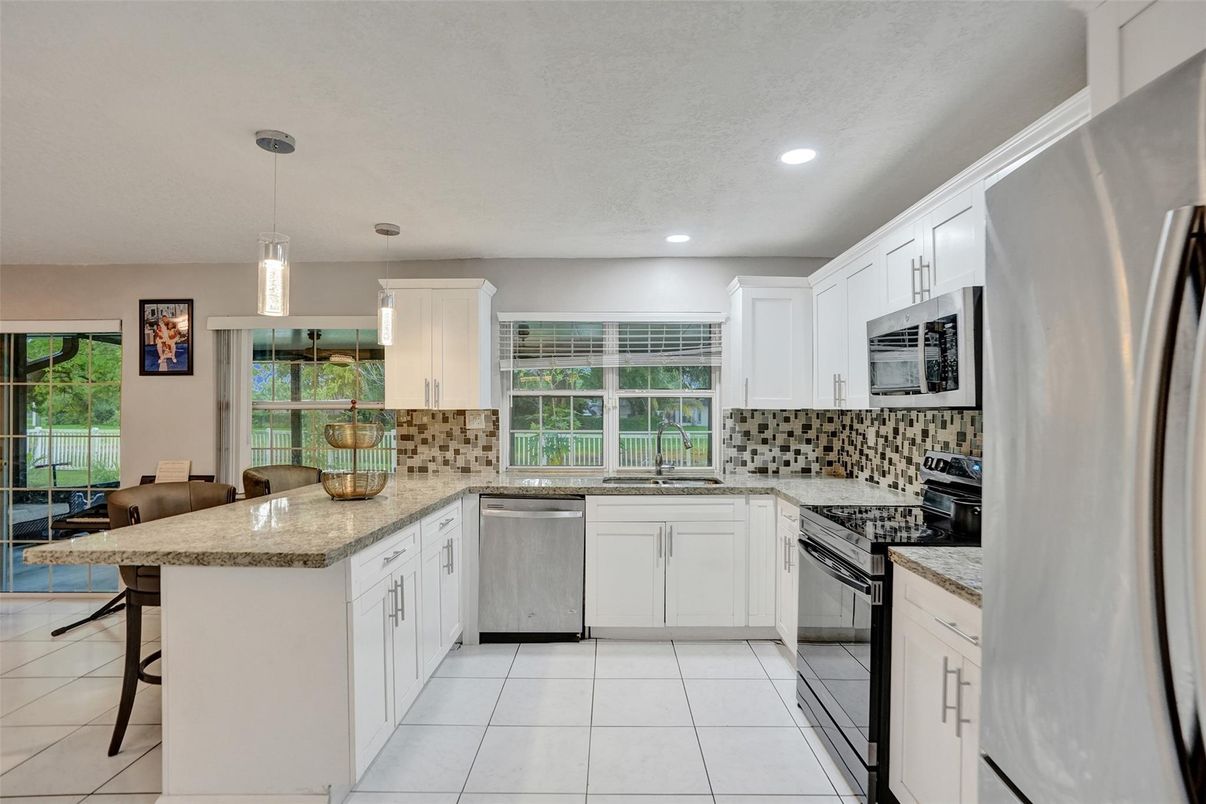 Interior, Kitchen, Pendant Lights, Recessed Lighting, Stainless Steel Appliances