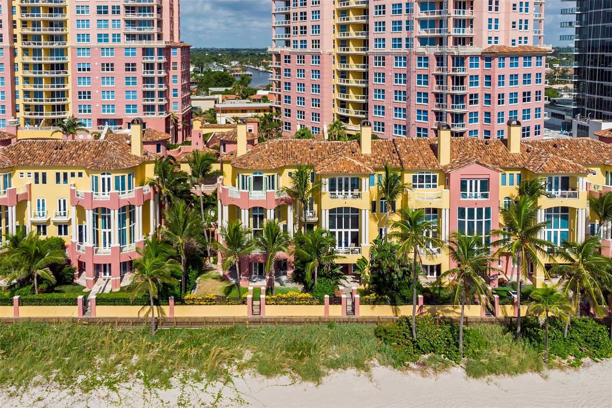 Exterior, Facade, Condo Building