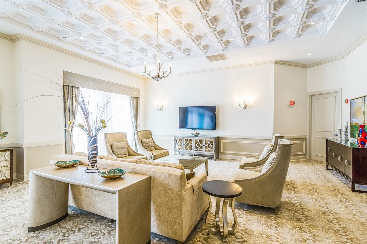 Chandelier, Interior, Living room, Pendant Lights