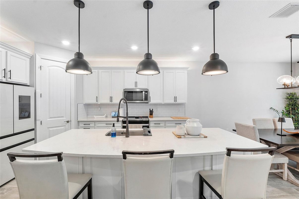 Interior, Kitchen, Pendant Lights, Recessed Lighting, Stainless Steel Appliances