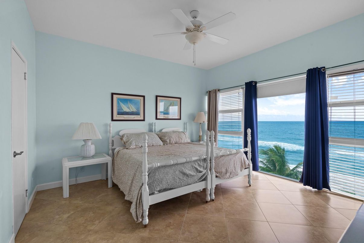 Bedroom, Interior, Water