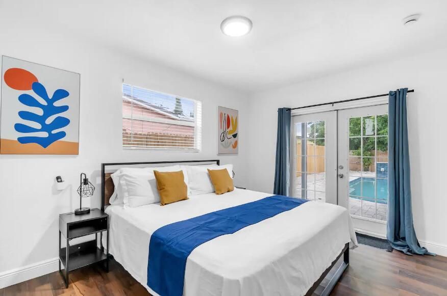 Bedroom, Interior, Wood Texture Flooring
