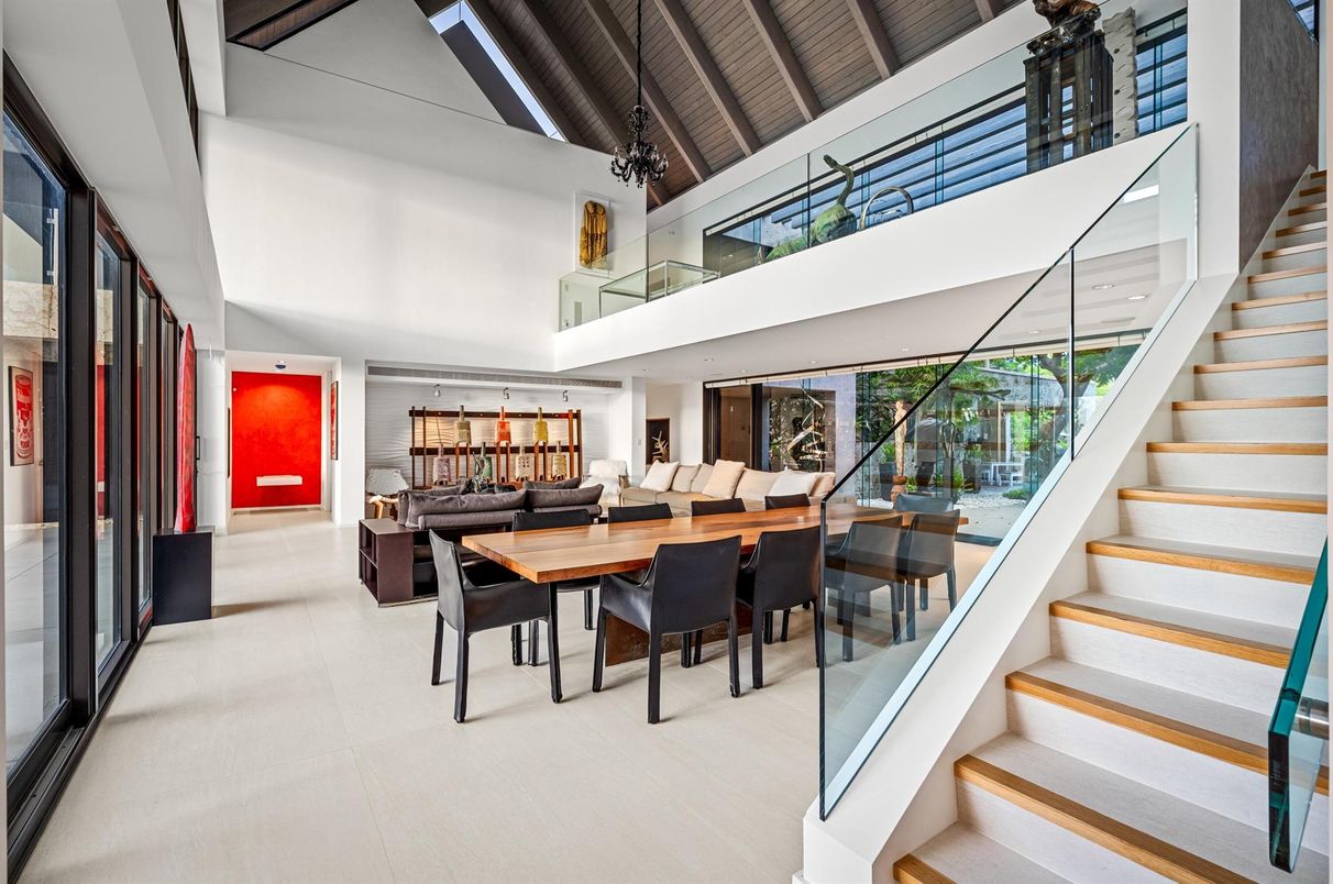 Dining room, Interior, Living room, Pendant Lights