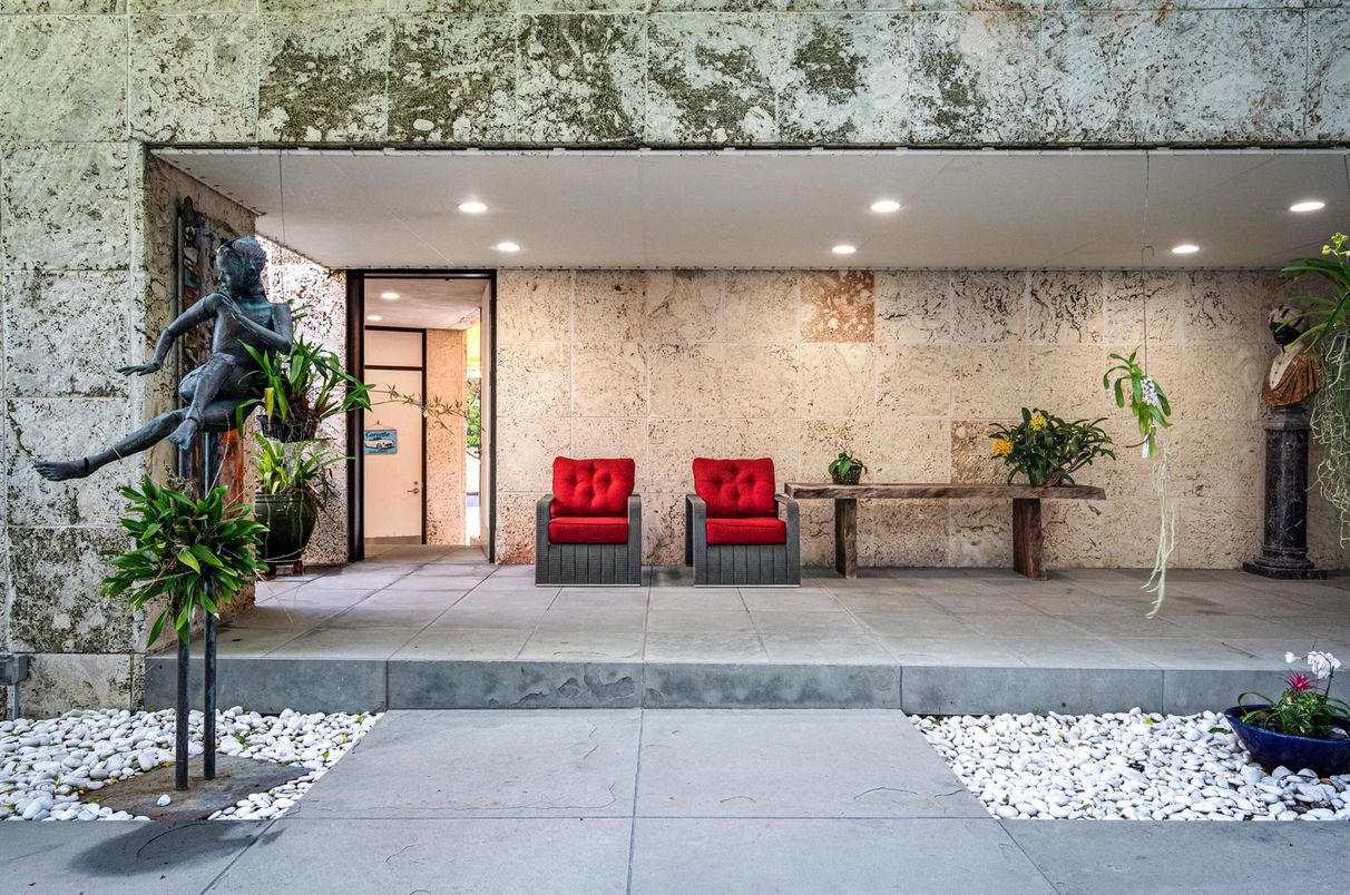 Exterior, Recessed Lighting