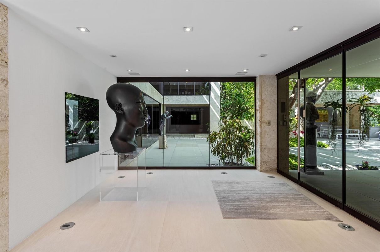 Interior, Recessed Lighting