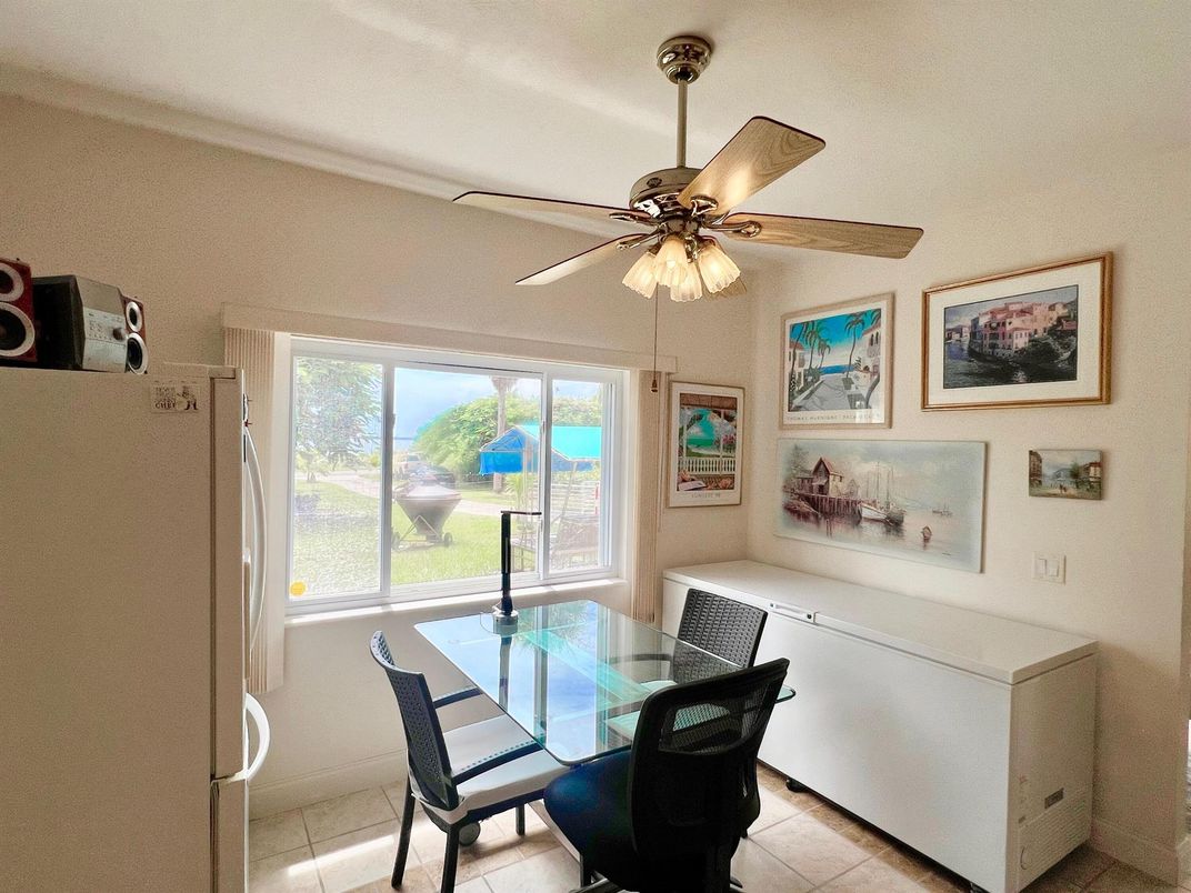Dining room, Interior