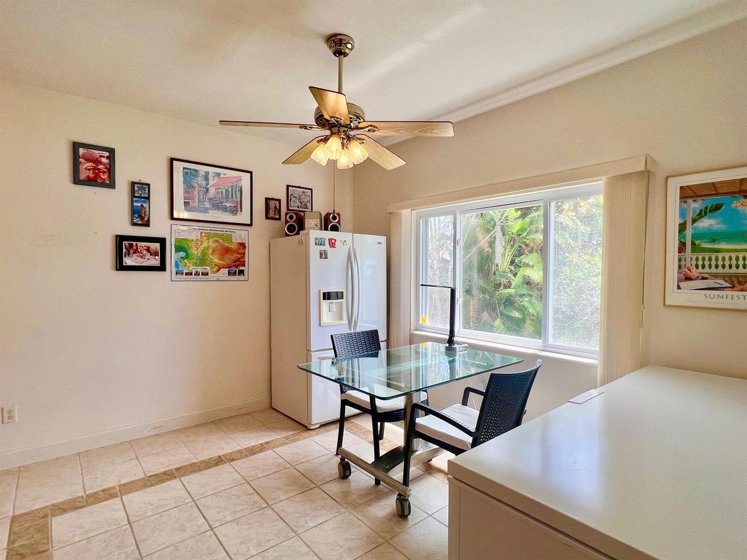Dining room, Interior