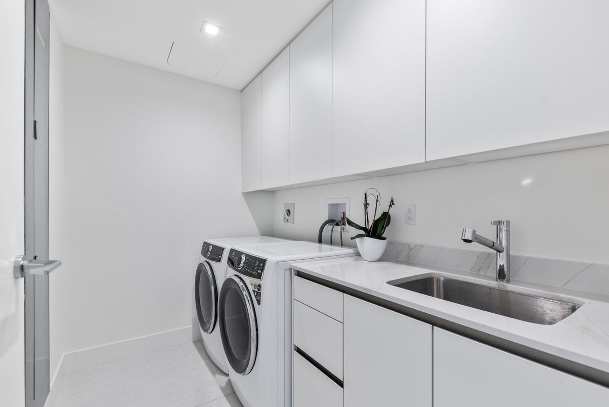 Interior, Recessed Lighting, Washer