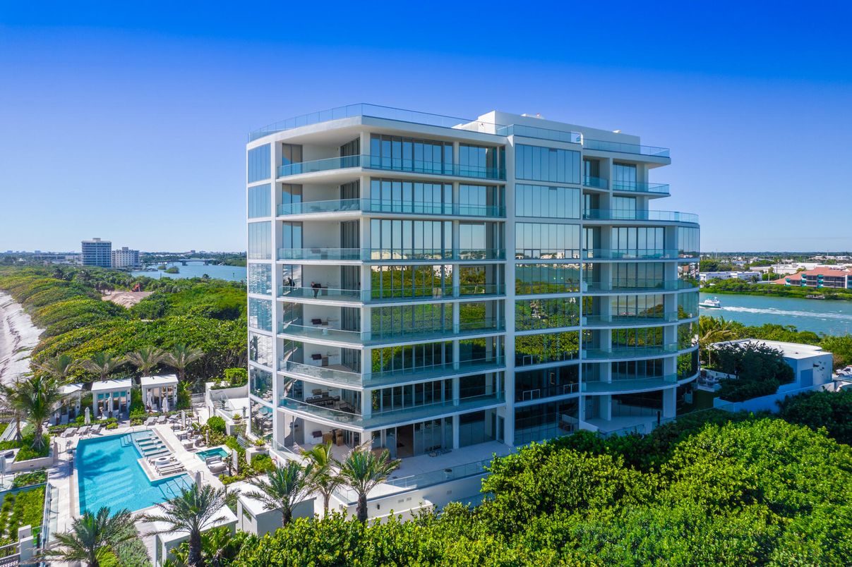Exterior, Facade, Condo Building