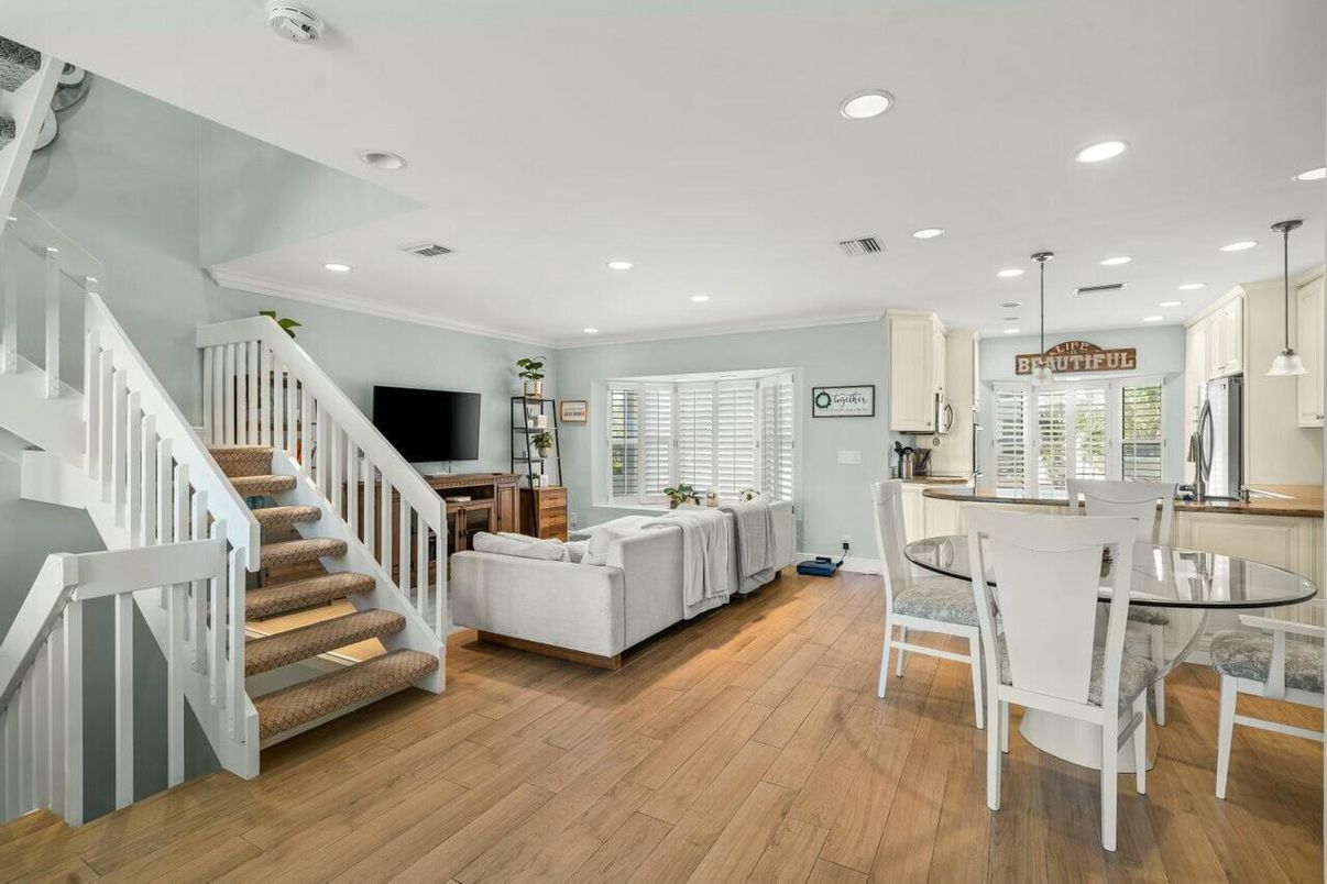 Dining room, Interior, Kitchen, Living room, Pendant Lights, Recessed Lighting, Wood Texture Flooring