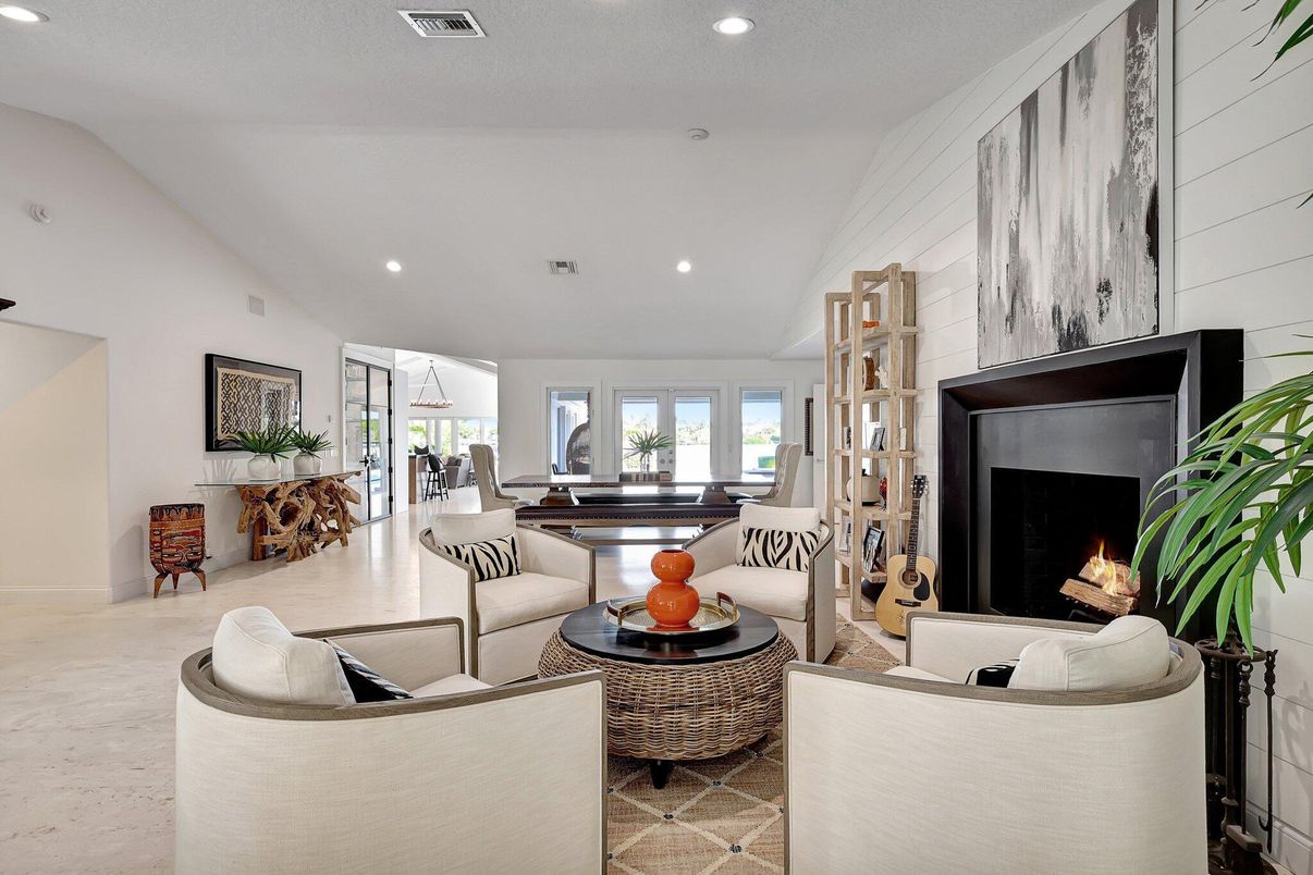 Fireplace, Interior, Living room, Recessed Lighting